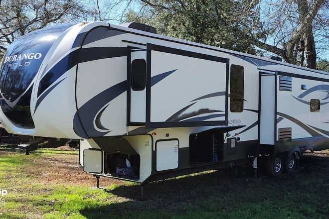 2019 Durango G384RLT