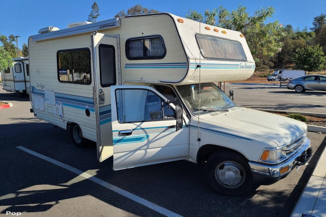 1989 Other Dolphin 900