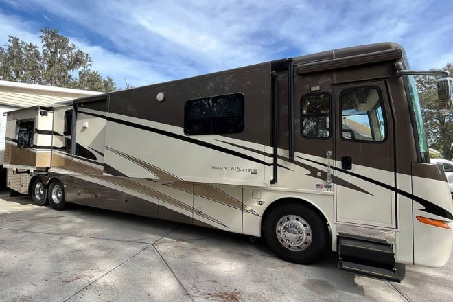 2008 Mountain Aire 4523
