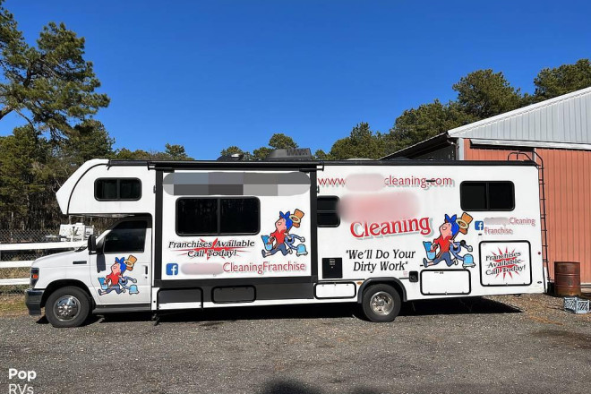 2022 Sunseeker 3010DS