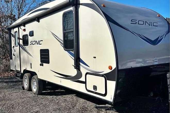 2017 Sonic SN210VRD