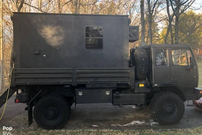 1993 Stewart & Stevenson 4x4 Expedition