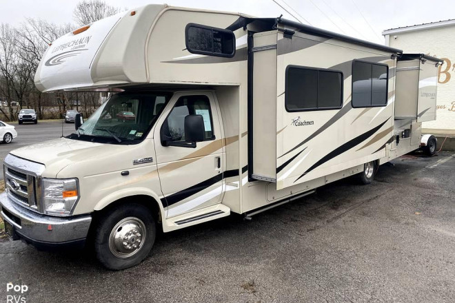 2018 Leprechaun 319MBF