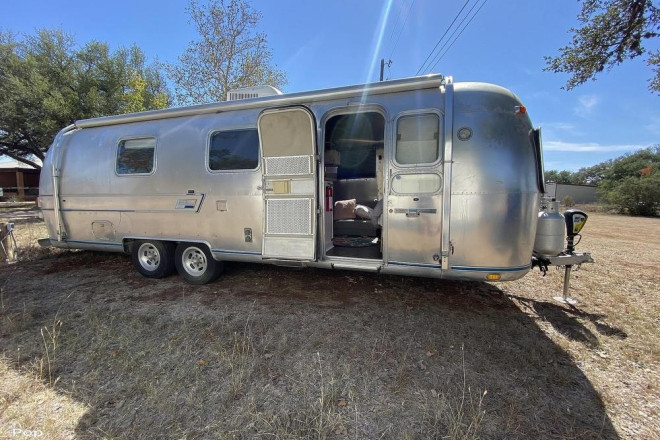 1976 Ambassador Double Rear Bath