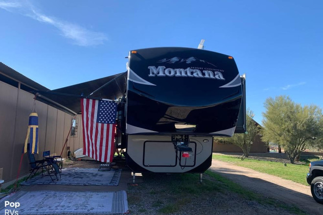 2014 Montana 318RE
