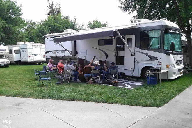 2006 Crescendo 8368FD