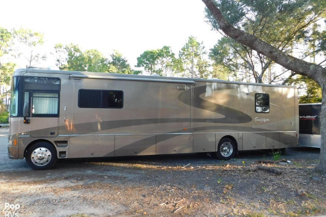 2004 Sunflyer 39T