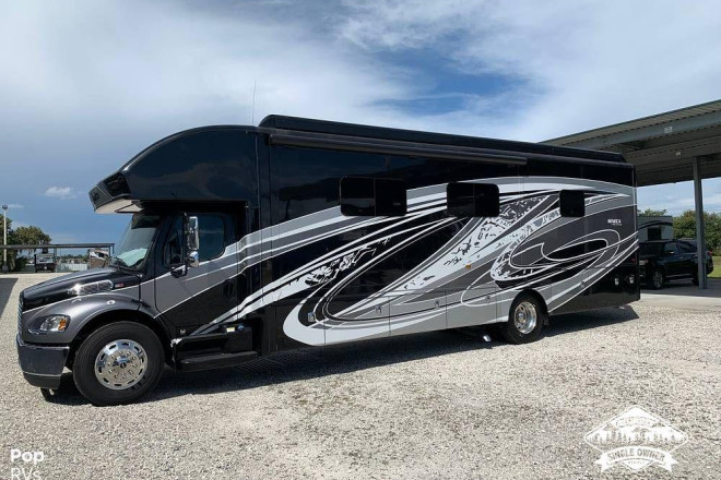 2021 Seneca Prestige 37K