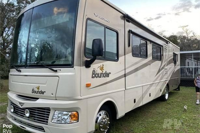 2008 Bounder 35E