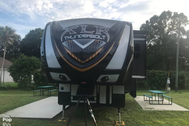 2016 XLR Thunderbolt 415AMP