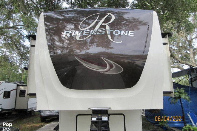 2021 Riverstone 39FK