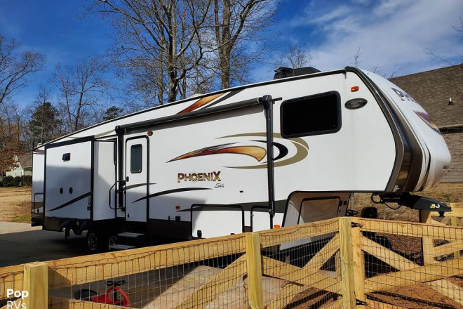 2019 Phoenix 29BH