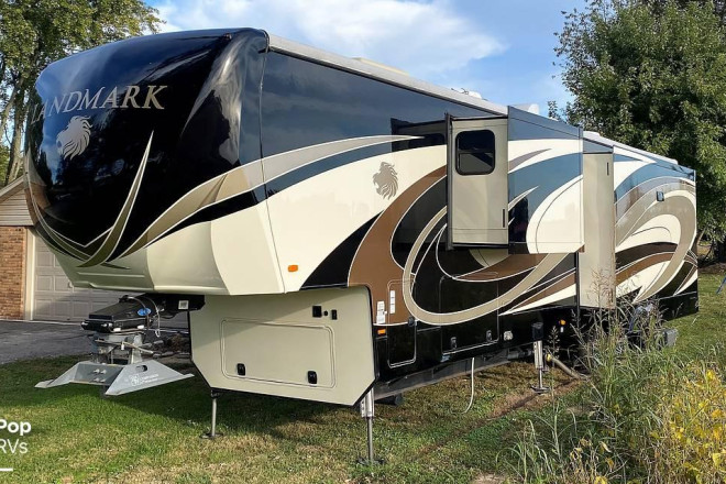 2018 Landmark Newport