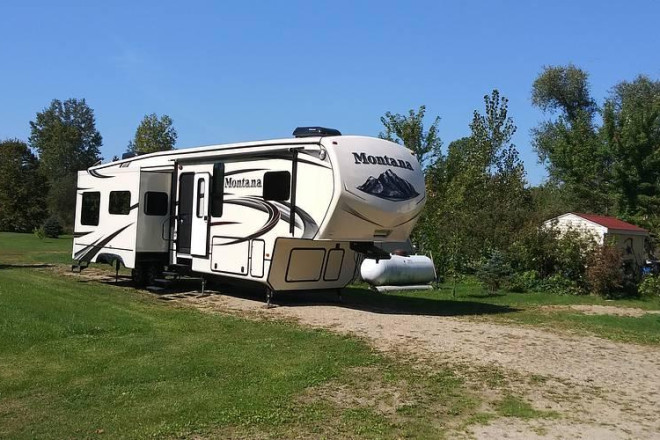 2015 Montana 3735MK
