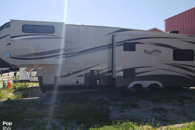 2014 Solitude 305RE