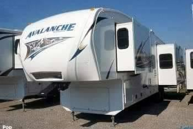 2012 Avalanche 345 TG
