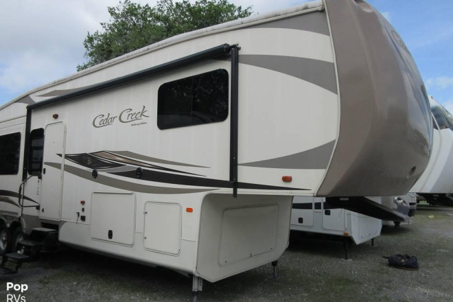 2017 Cedar Creek 36CKTS