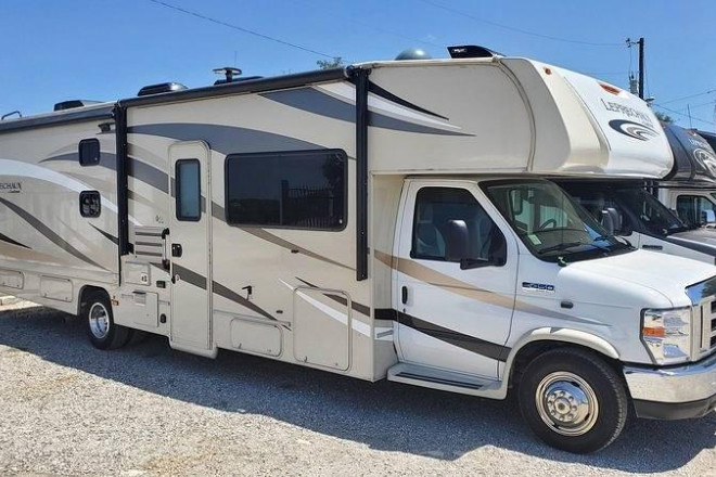 2018 Leprechaun 310BH