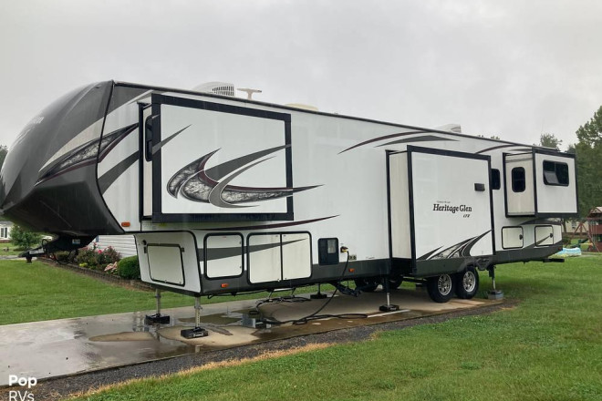 2018 Heritage Glen 372RD