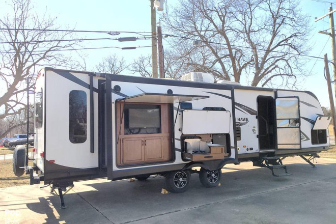 2016 White Hawk 33RSKS