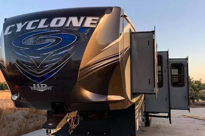2017 Cyclone 3611 JS