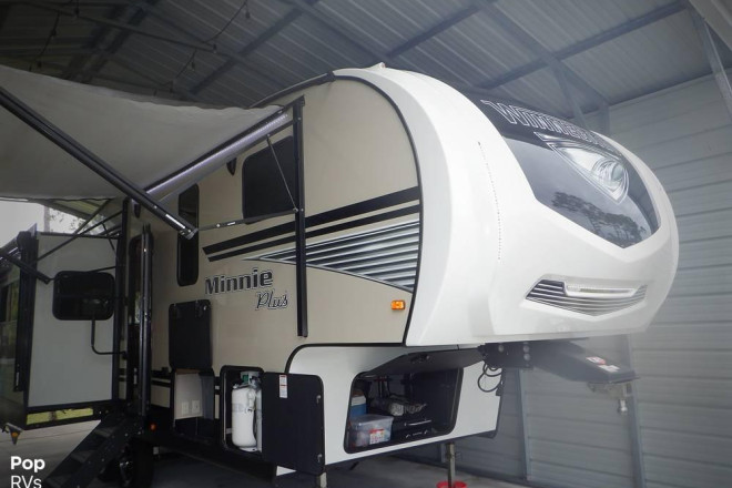 2019 Minnie Plus 27RLTS