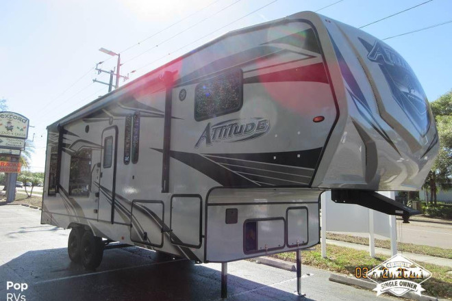 2022 Attitude Pro 2816SAG