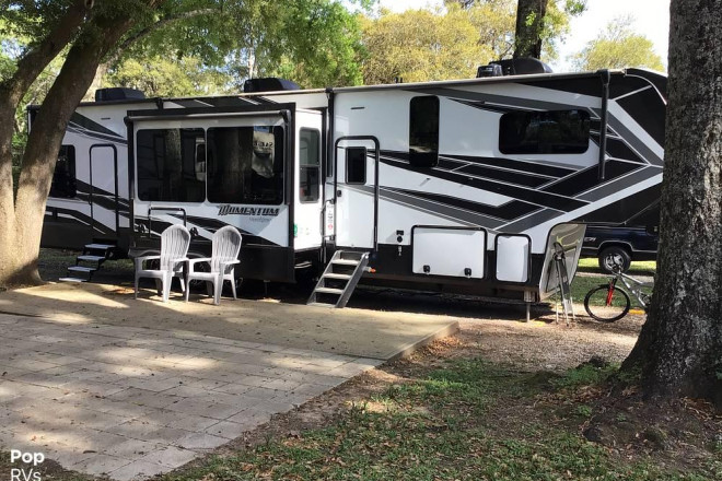 2022 Momentum 397THS