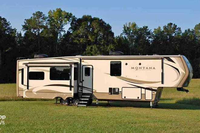 2015 Montana 3910 FB