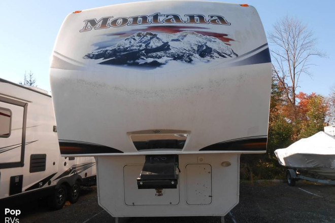 2011 Montana 3400RL