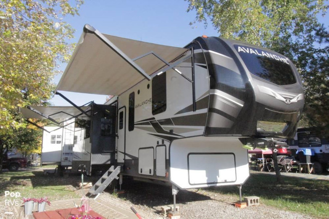 2020 Avalanche 313RS