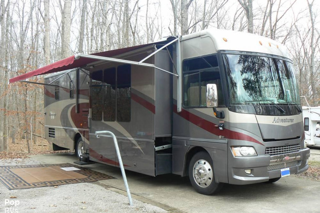 2008 Adventurer 38J