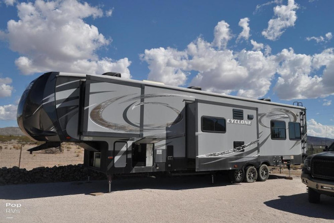 2015 Cyclone 3800