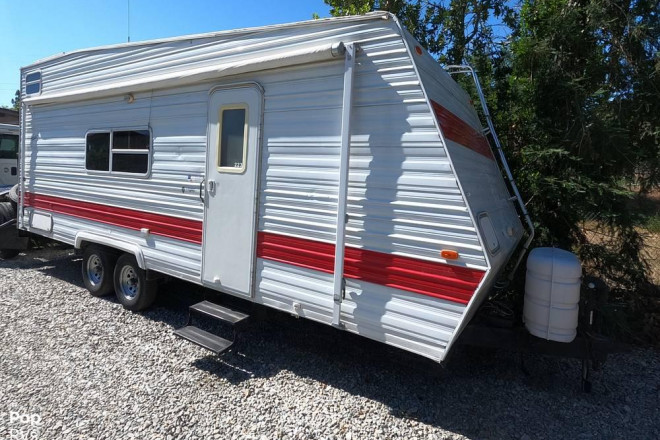 2002 Sandpiper T25 Toy Hauler