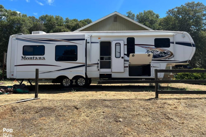 2012 Montana 3625RE