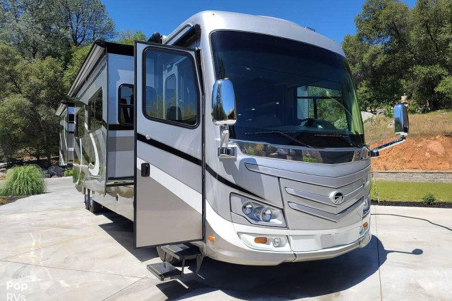 2013 Diplomat 43DFT