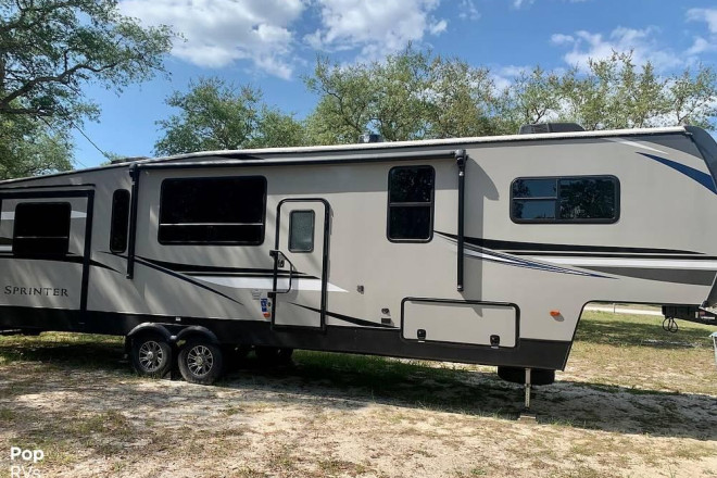 2021 Sprinter 3530DEN