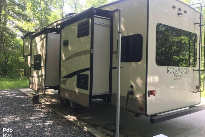 2018 Rockwood 8295WS