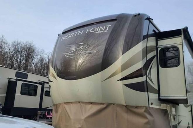 2019 North Point 387RDFS