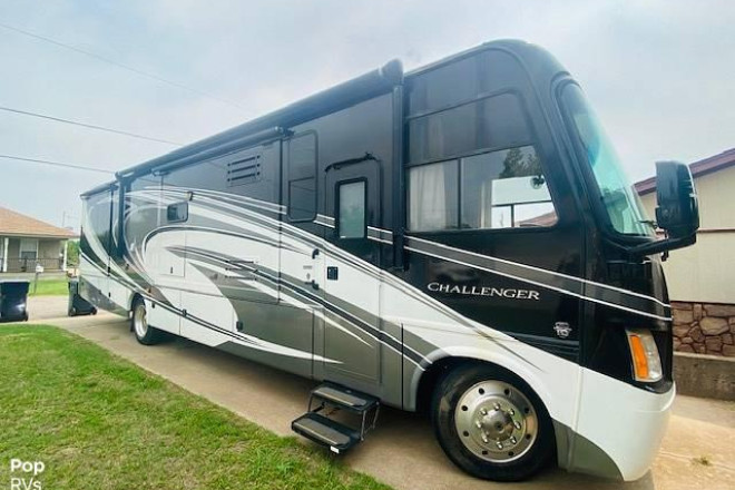 2013 Challenger 37DT