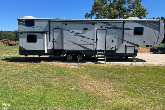 2021 Cedar Creek 355 LF