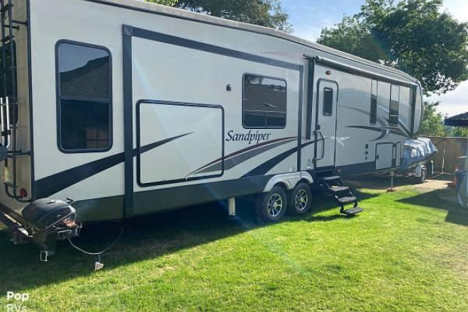 2017 Sandpiper 372 LOK