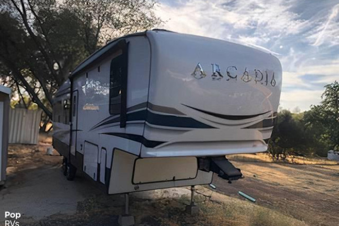 2022 Arcadia 3660RL