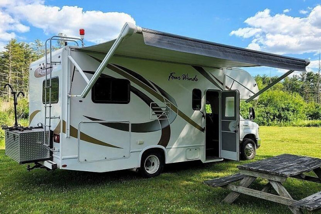 2019 Four Winds 22E