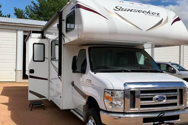 2017 Sunseeker 3170DS