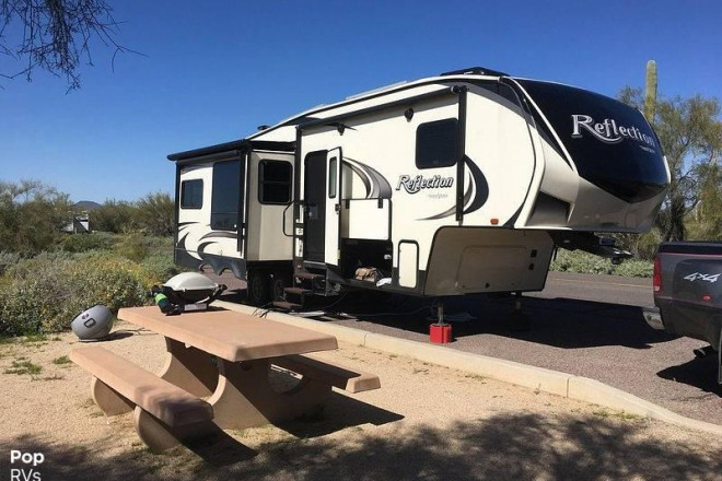 2018 Reflection 303RLS