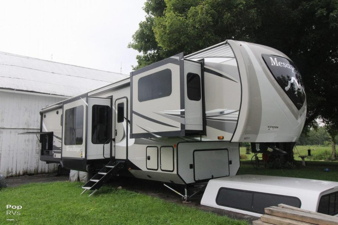 2022 Mesa Ridge 373RBS