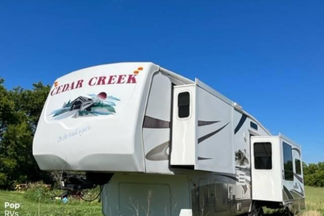 2008 Cedar Creek 36RLTS