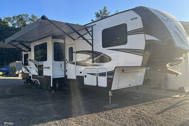 2017 Voltage 3805 Toy Hauler