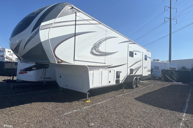 2022 Solitude 3950BH